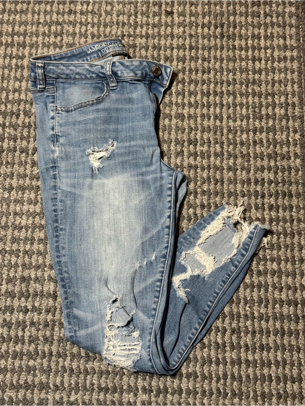 American Eagle Outfitters Light Blue Distressed Women's Jeans